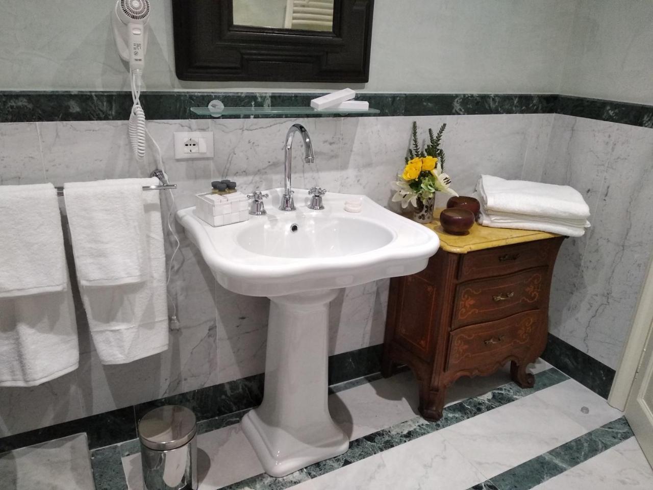 B&B La Bottega d'Arte Carrara Exterior foto